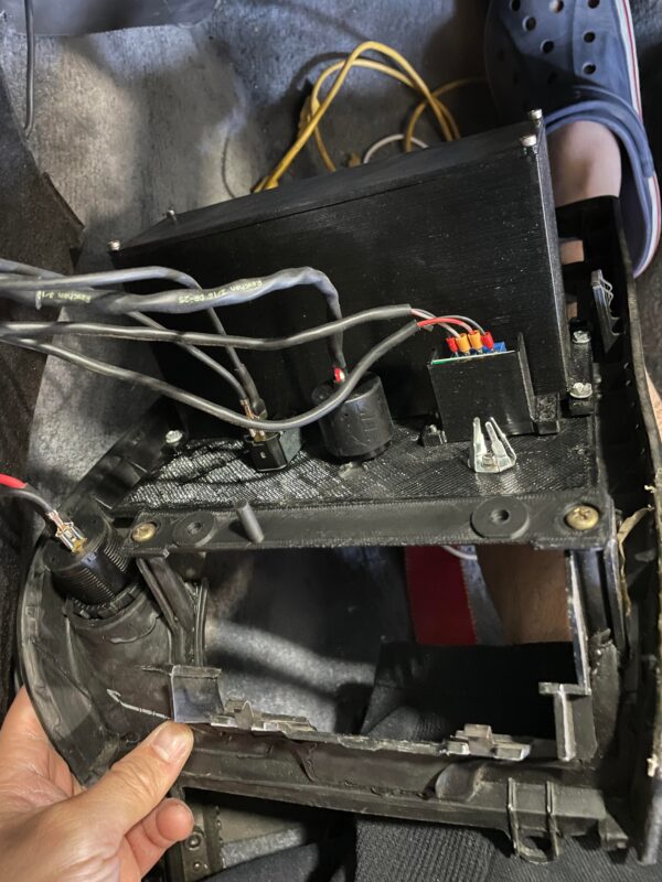 FC3S S5 Center Surround Lower Bracket - Image 2